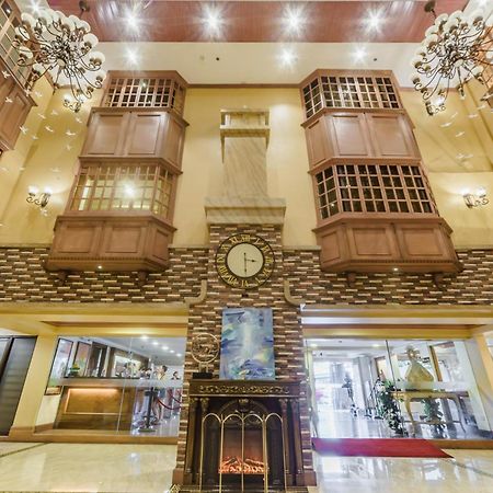 Villa Caceres Hotel Naga  Buitenkant foto