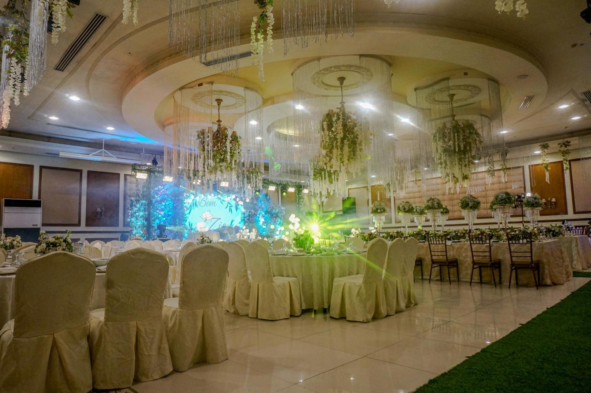 Villa Caceres Hotel Naga  Buitenkant foto