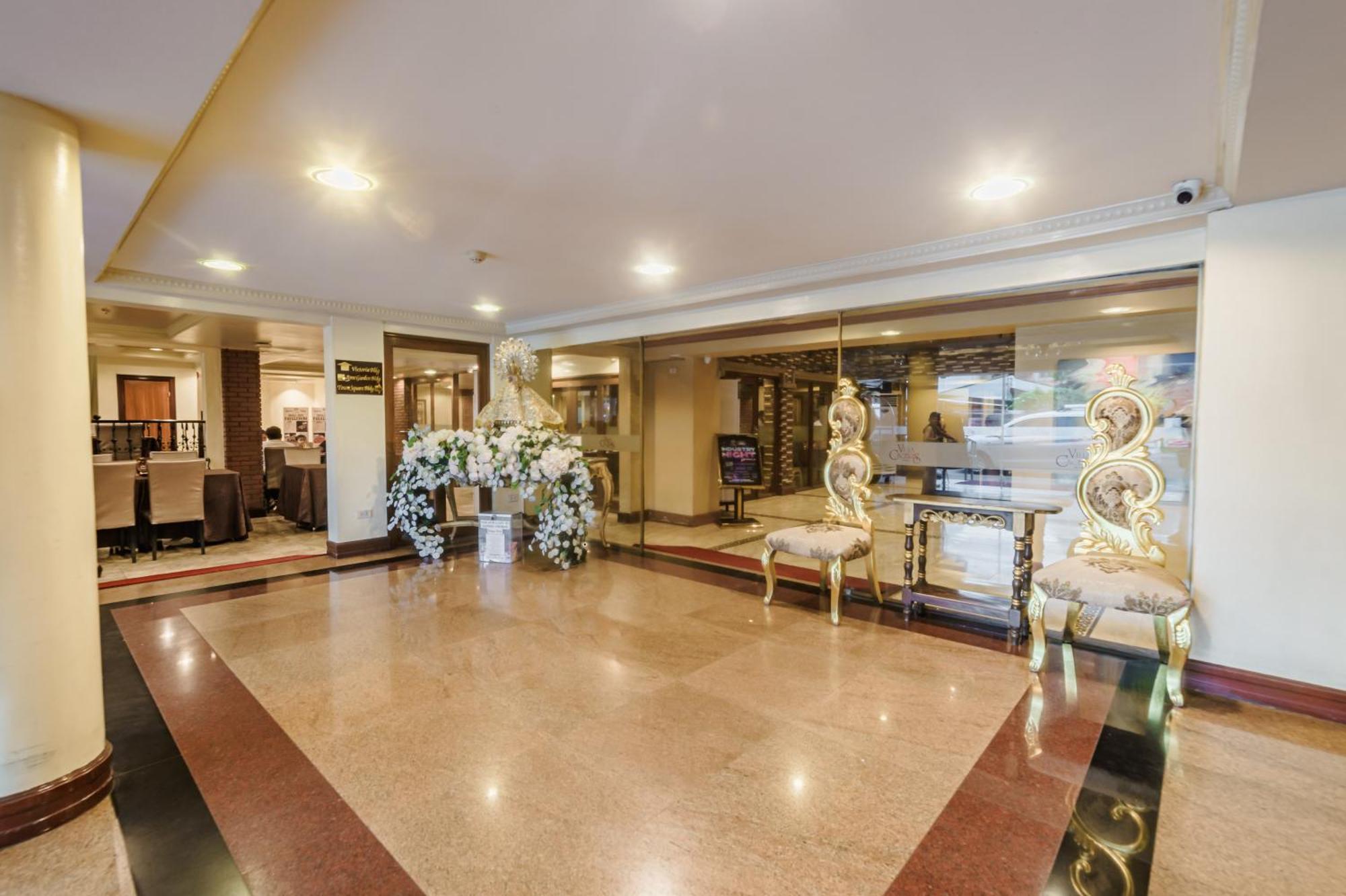 Villa Caceres Hotel Naga  Buitenkant foto